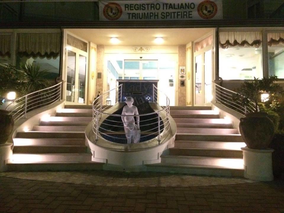 Hotel Lady Mary Milano Marittima Exterior photo