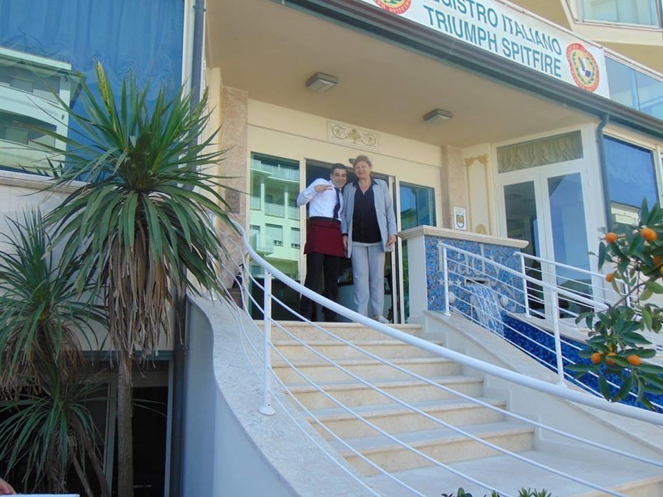 Hotel Lady Mary Milano Marittima Exterior photo